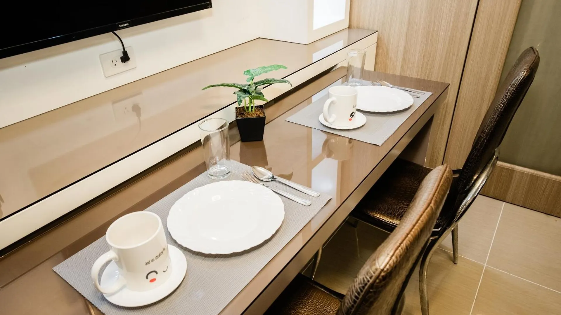 Family Suite Near Moa Manila 0*,  Philippines