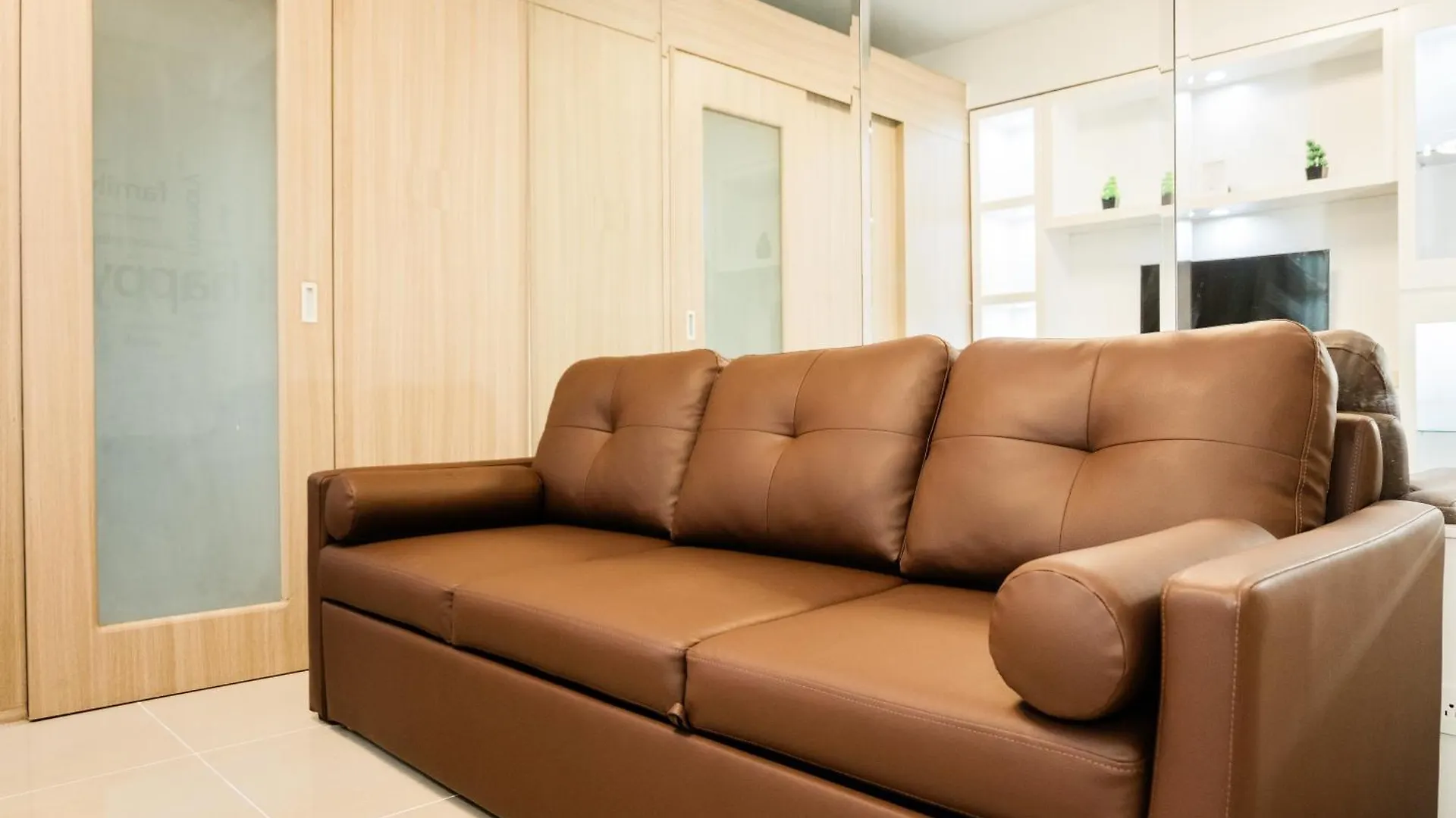 Family Suite Near Moa Manila Aparthotel
